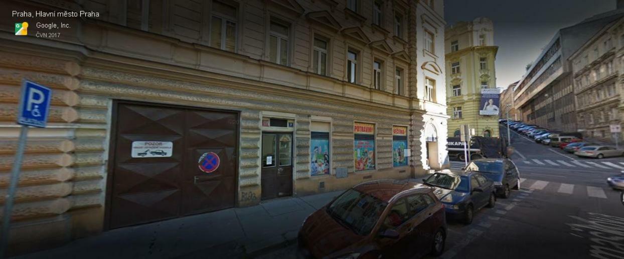 距离瓦茨拉夫广场有18分钟福莱特民宿 布拉格 外观 照片